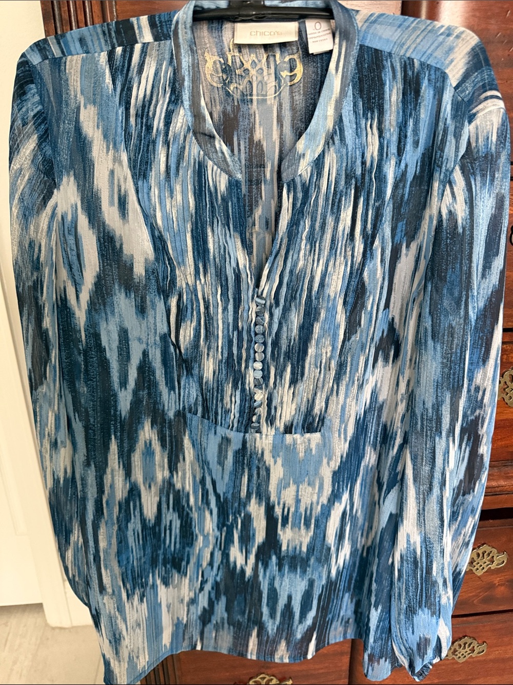 Chico's Blue & White Brushstroke Print Long-Sleeve Tunic